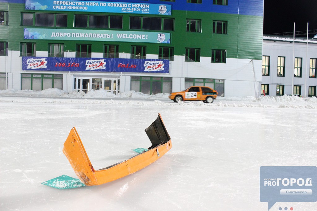 В Сыктывкаре прошли гонки «Ледовое побоище»: покореженные авто и жаркая борьба (фото, видео)