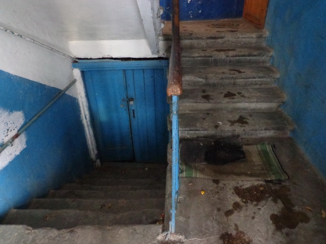 В Коми труп в подвале жилого дома исчез, пока на место ехала полиция