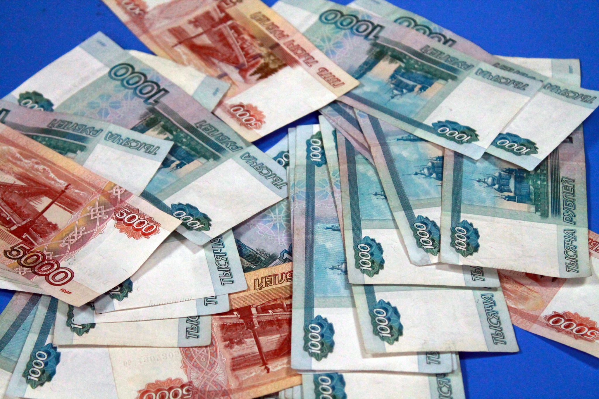 В Коми женщина отдала мошенникам за снятие порчи почти 100 тысяч рублей
