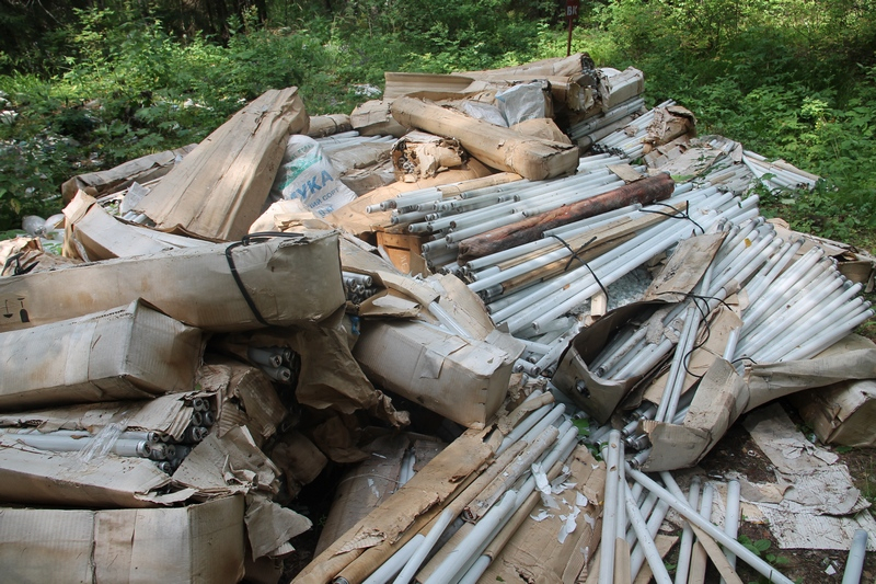 В Сыктывкаре найдена свалка ртутных отходов