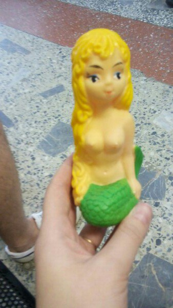 В одной из больниц Коми врачи дают детям игрушку с голой женской грудью