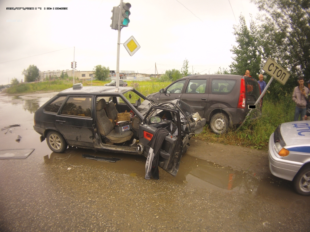 В Коми из-за пьяного водителя ВАЗ пострадали три человека