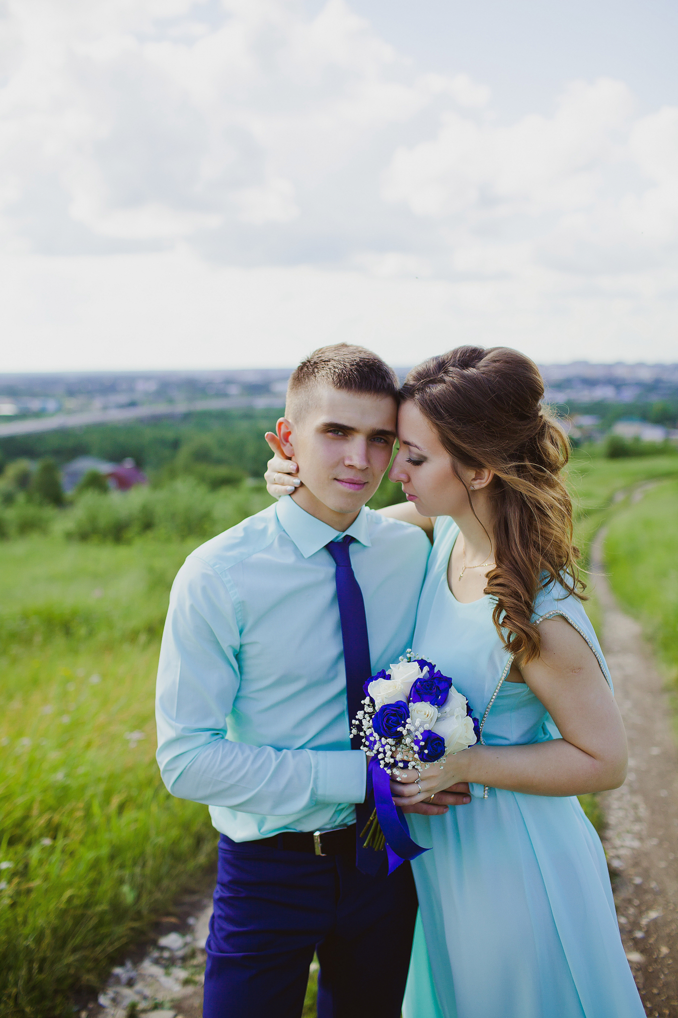 В фотоконкурсе «Самая красивая невеста» на портале PG11.ru появились прекрасные участницы