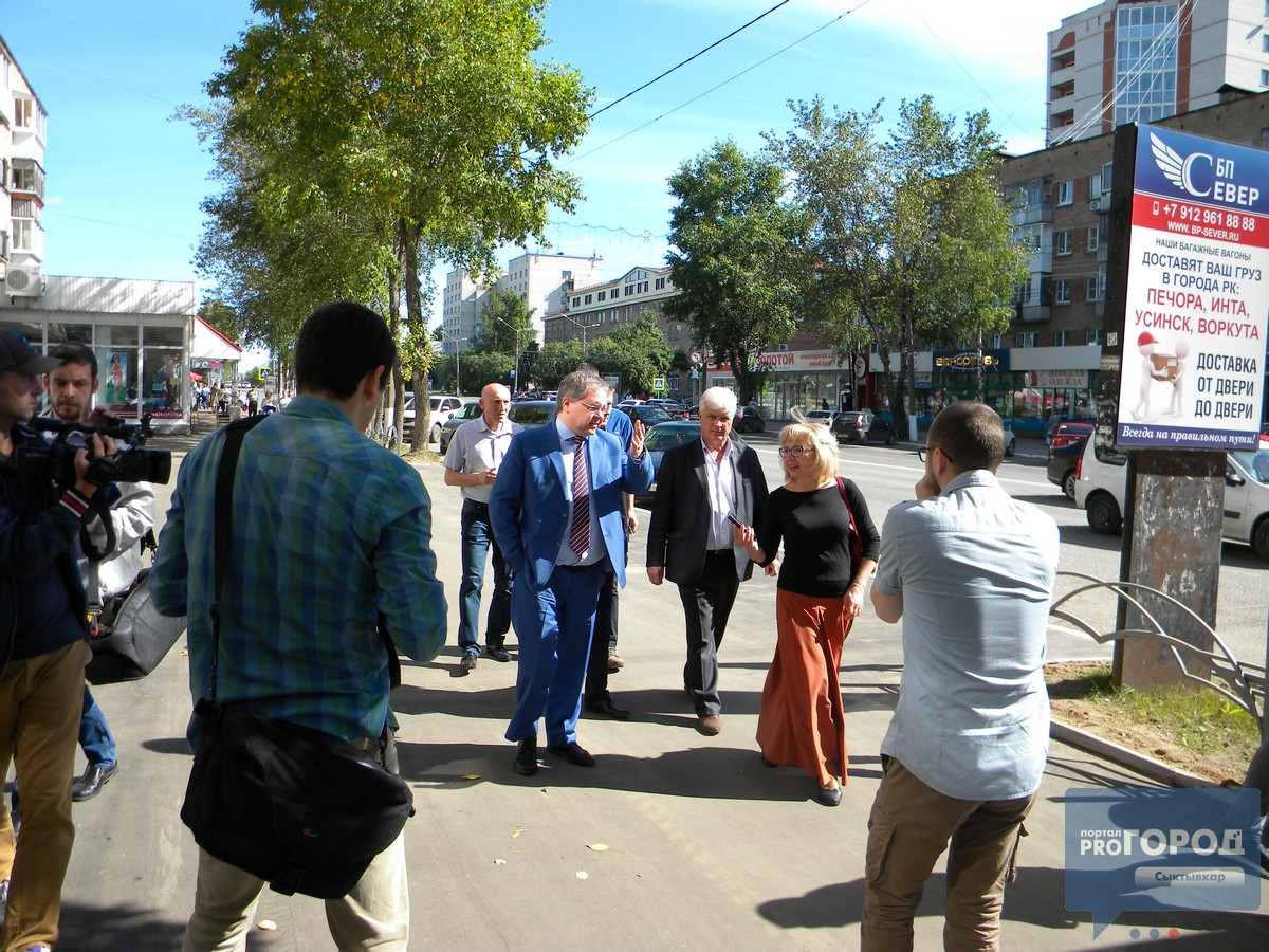 Мэр Сыктывкара нашел ляпы в ремонте улицы Коммунистической (фото)