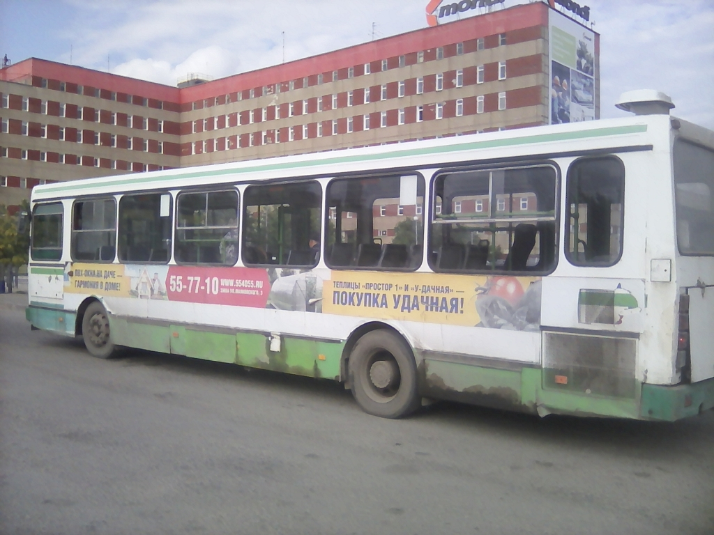 В Сыктывкаре пассажирка автобуса сломала ребра из-за водителя-гонщика