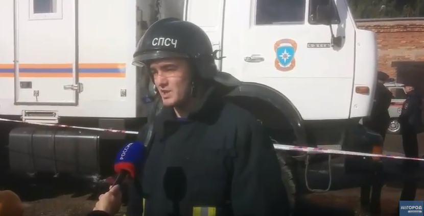Спасатели рассказали, как велись работы на месте обрушения крыши в Сыктывкаре