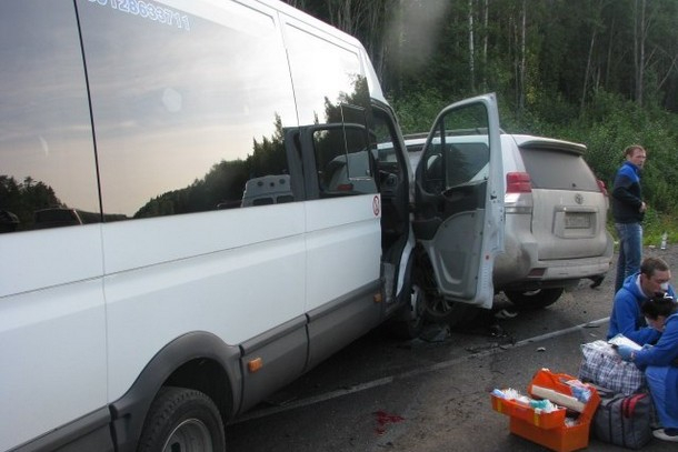Стало известно о состоянии пострадавших в ДТП в Коми, где автобус протаранил внедорожник