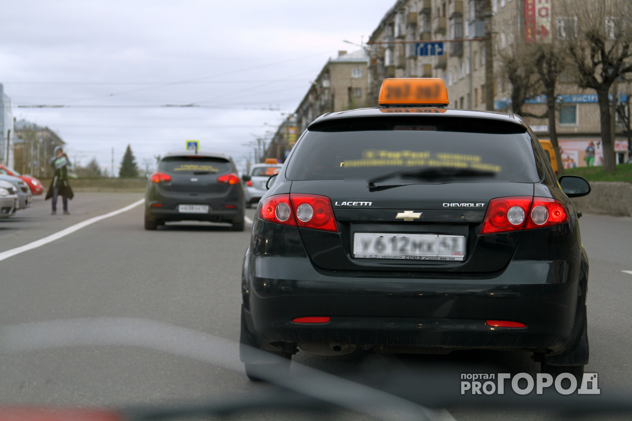 В Сыктывкаре водитель выгнал ребенка из такси в незнакомом районе