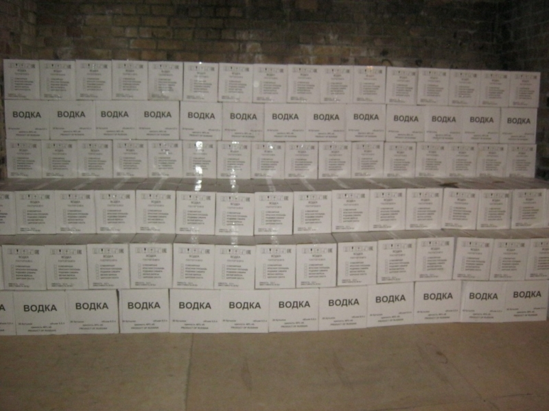 В Коми полиция изъяла из оборота 30 тысяч бутылок водки (фото)