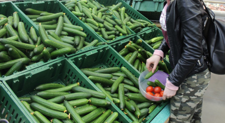 МЧС России: овощи и зелень нужно замачивать в воде после покупки
