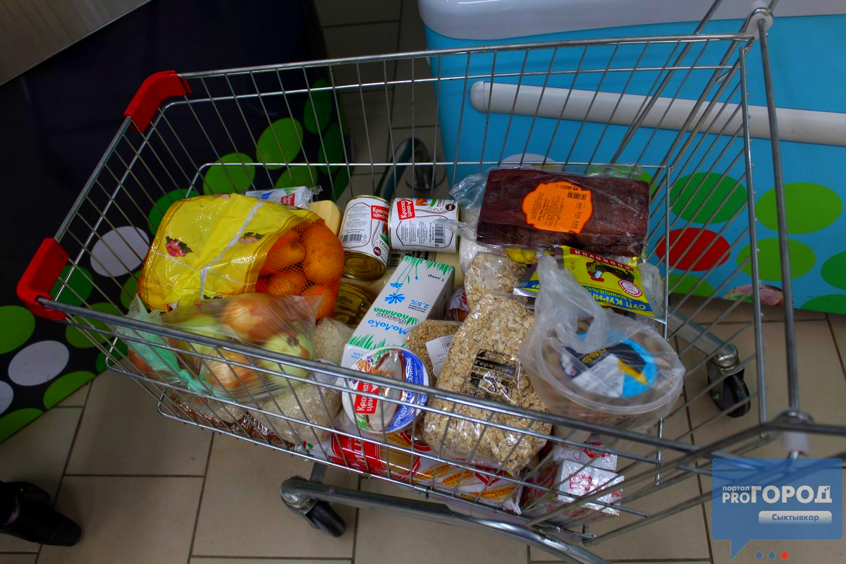 Магазины смогут передавать еду малоимущим без налогов
