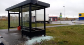 В Сыктывкаре подросток-вандал заплатил за разбитое стекло на новой остановке