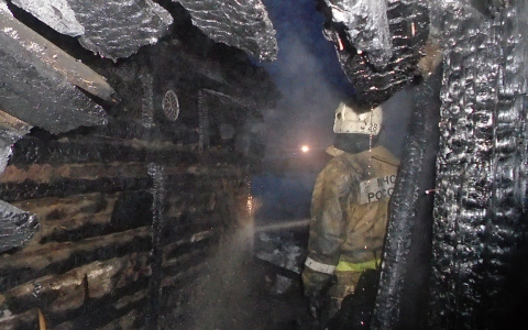 В Коми на месте пожара обнаружили человеческое тело (фото)