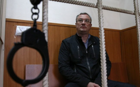 На прениях по делу экс-главы Коми Вячеслава Гайзера не успели огласить требования по приговору