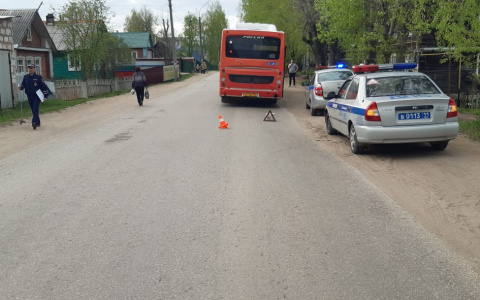 В Сыктывкаре под колеса автобуса попал 9-летний мальчик