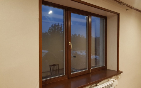 Почему цены на деревянные окна в разных сыктывкарских компаниях отличаются?