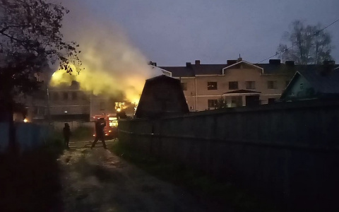 Появилось видео мощного пожара в Сыктывкаре