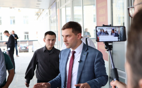 Сыктывкарский суд обязал телеканал и депутата удалить видео о клевете на Олега Михайлова