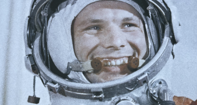 Сыктывкарская библиотека приглашает покорять космос: акция "Приземляемся в Маршаковке!