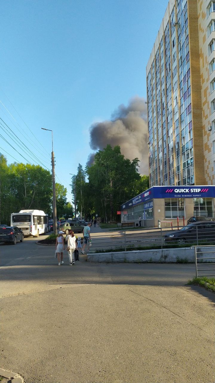 В Сыктывкаре произошел пожар в районе Гаражной улицы