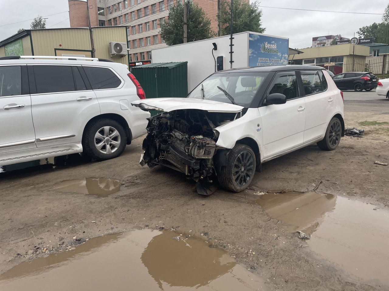 В центре Сыктывкара произошло серьезное ДТП | 11.07.2023 | Сыктывкар -  БезФормата