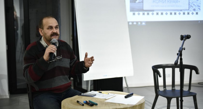 Известные сыктывкарцы пожелали жителям столицы не погибнуть на дорогах в новом году