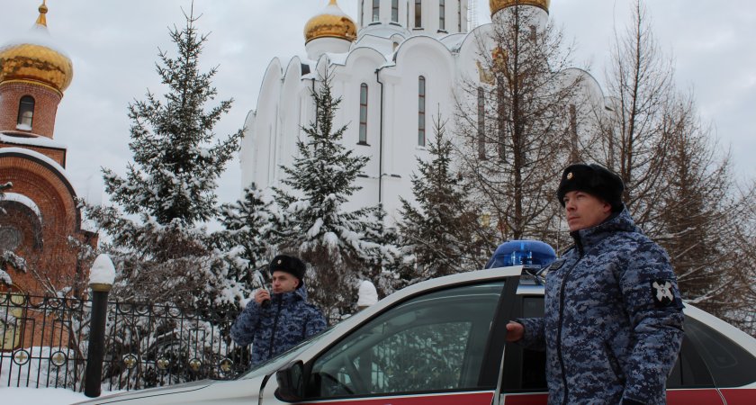 Житель Коми угрожал администратору гостиницы ножом