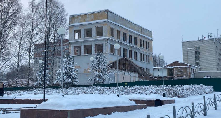 Сыктывкарский историк: кирпич, из которого строили здание КГПИ, имел большую ценность