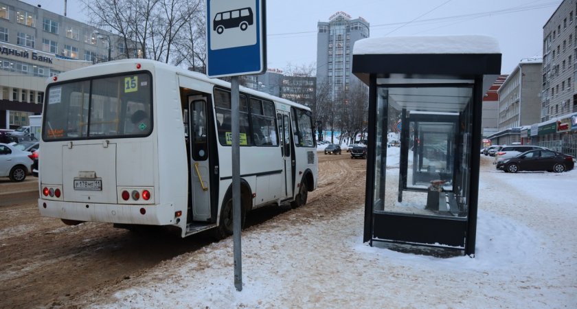 Сыктывкарцы недовольны, что людей пересаживают из автобуса в автобус в часы пик