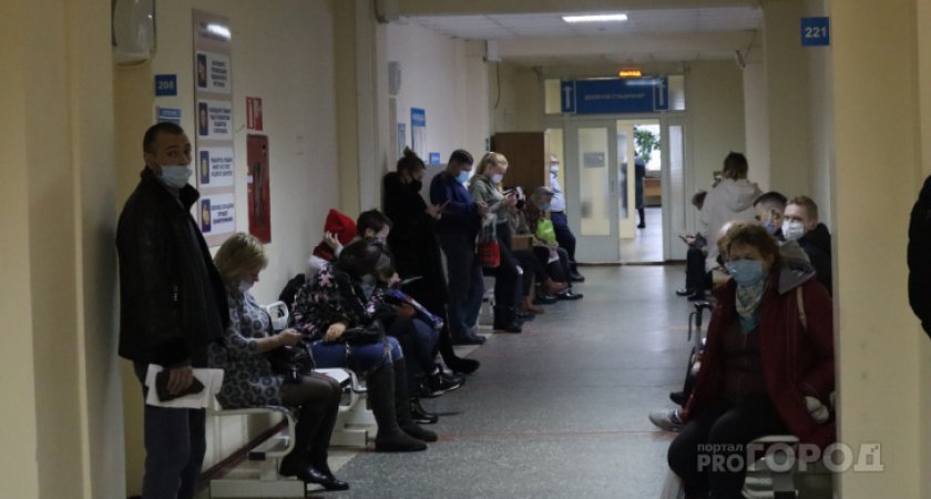 В России предложили ввести три выходных для простудившихся