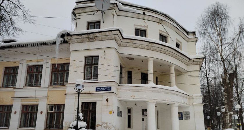 «Ситуация плачевная, ребенок весь день за уроками»: сыктывкарцы о сложностях дистанта