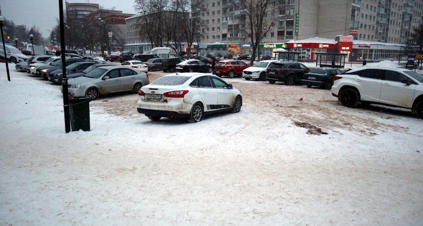 Благоустройство Сыктывкара: почему перед «Домом быта» не нужна парковка 
