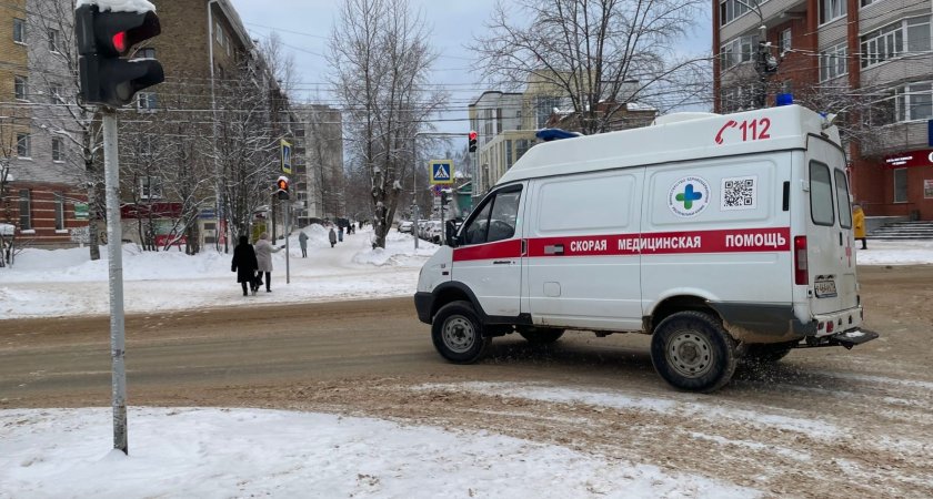 Врач назвал сопутствующее «омикрону» заболевание