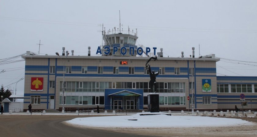 В Сыктывкаре хотят сделать удобную парковку возле аэропорта: так ли она нужна