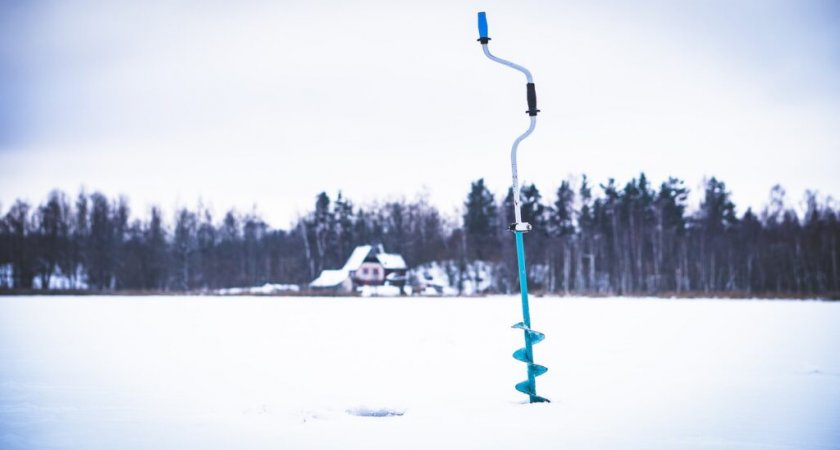 В Коми у реки нашли тело человека