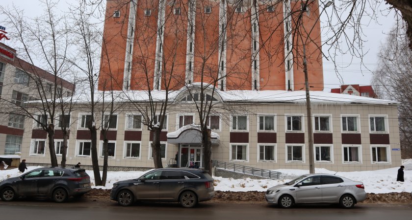 В Сыктывкарском архиве протекла крыша: уникальные документы XVII века под угрозой
