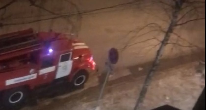 Выяснилось, почему к школе в Сыктывкаре выезжали пожарные