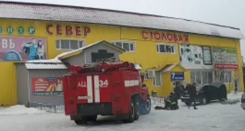 Инцидентом с ребенком, запертым в горящем авто, займутся следователи