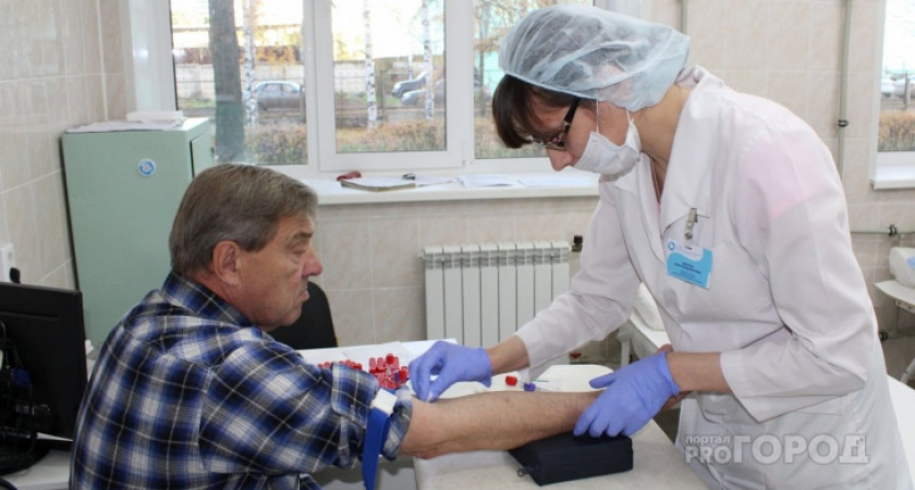 Путин поручил предоставить два оплачиваемых выходных для вакцинации