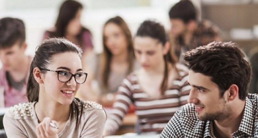 Овнов ждут новые знакомства, а Водолеев пробьет на эмоции: гороскоп на 20 апреля