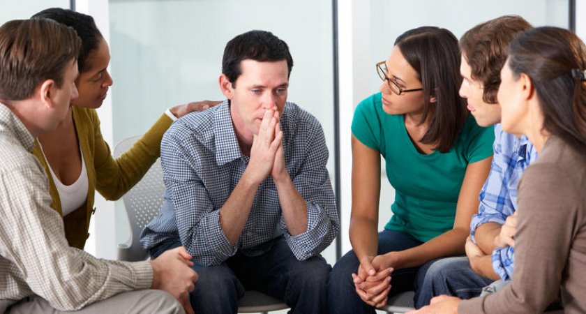 Тельцам лучше выслушать друзей, а Ракам — не спорить: гороскоп на 21 апреля