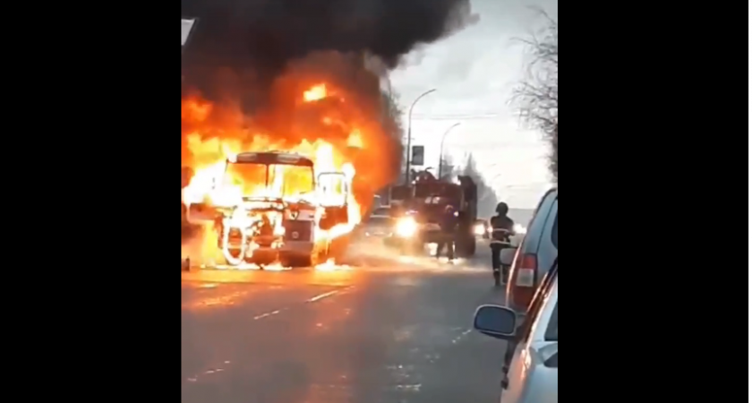 Выяснились подробности пожара в автобусе в Коми