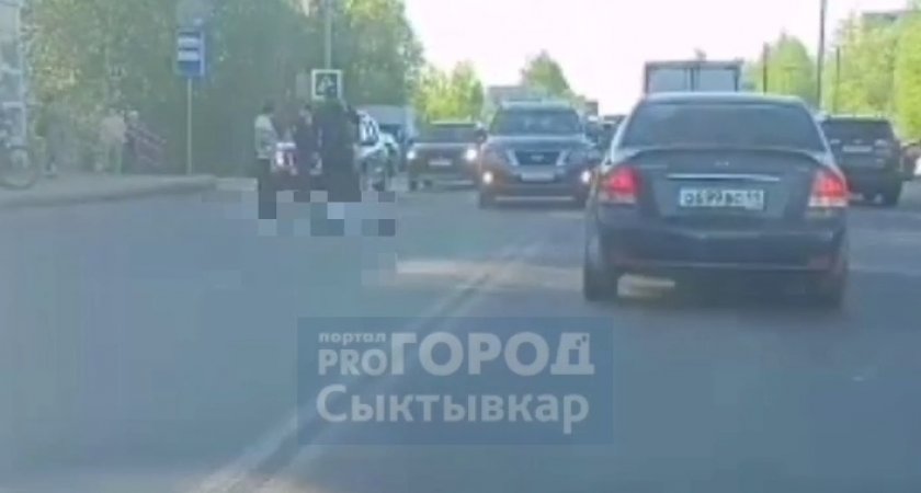 Появились подробности ДТП в Эжве, в котором сбили женщину