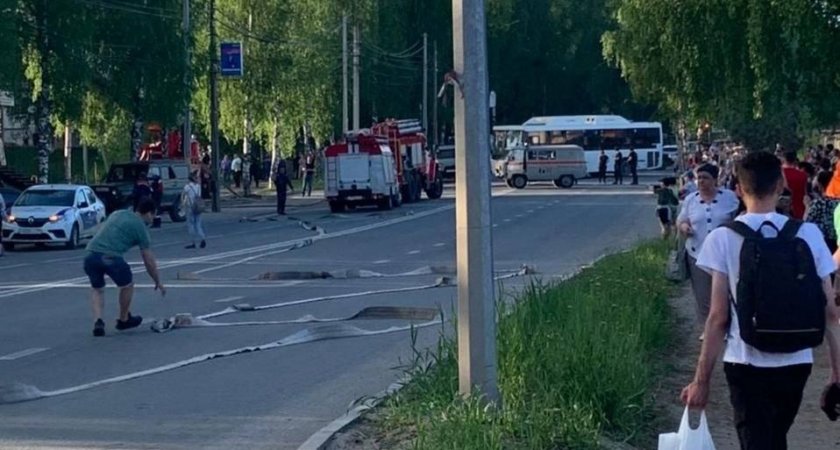 Выяснились причины серьезного пожара на улице Гаражной в Сыктывкаре