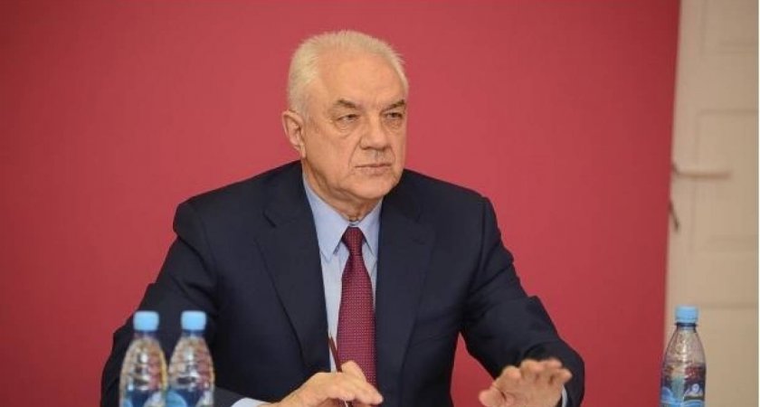 Экс-ректор УГТУ Николай Цхадая попросил провести следующее заседание без него