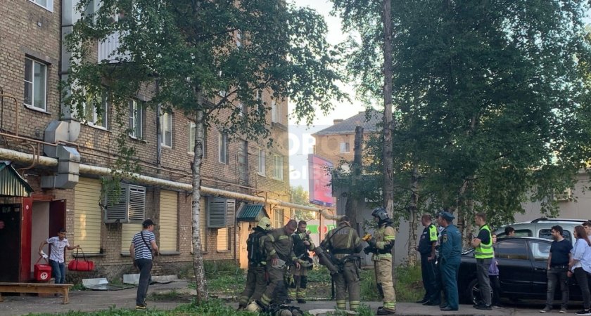 В Сыктывкаре эвакуировали жильцов дома из-за пожара