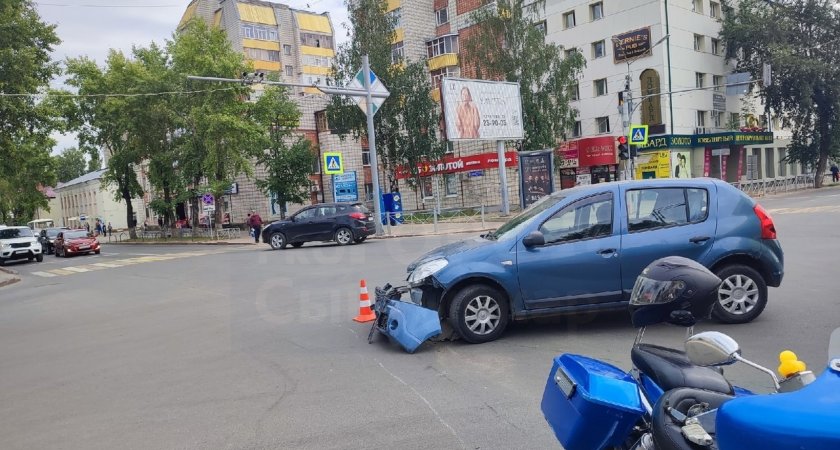Стало известно о пострадавших в ДТП, которое случилось в центре Сыктывкара