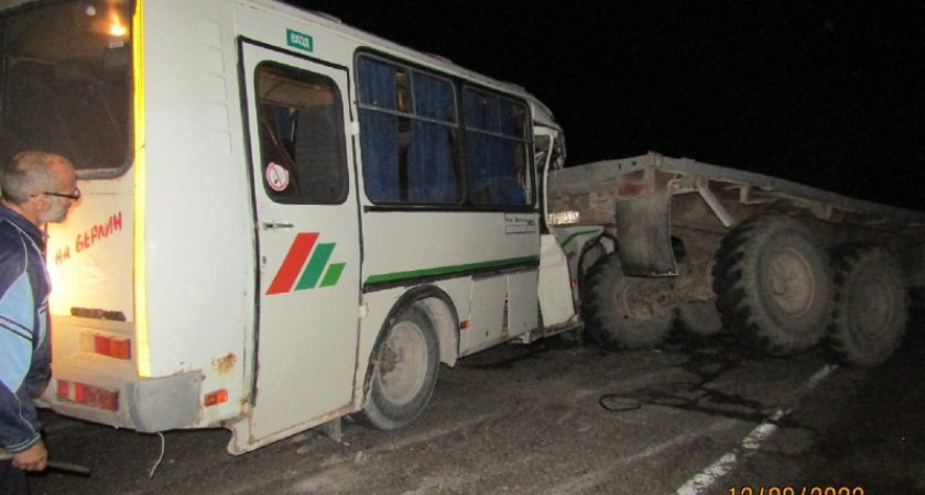 Аварией с автобусом в Коми, где пострадали 10 человек, займутся следователи