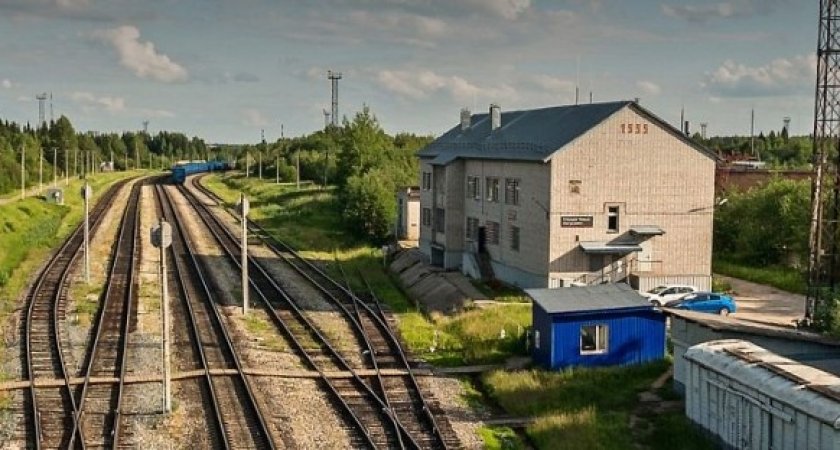 В Сыктывкаре на 18-летнего парня наехал поезд: появились подробности