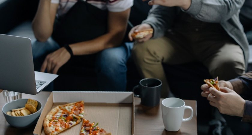 Диетолог рассказала, как надо питаться в офисе